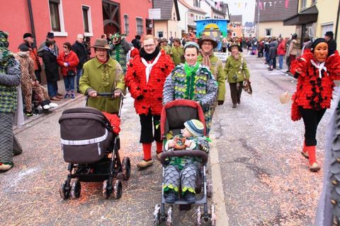 Bild 10 von 15: Umzug Rust 2015