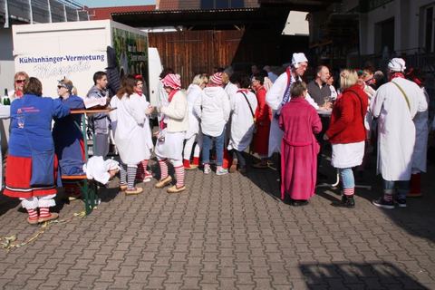 Bild 5 von 15: Hemdklunker mit Rathaussturm 2019