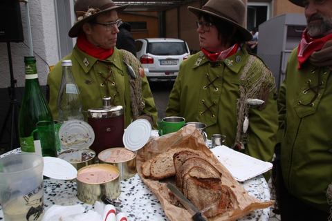Bild 9 von 15: Umzug Mietersheim 2019