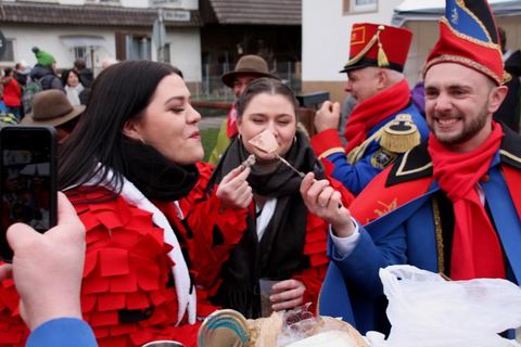 Bild 14 von 15: Umzug Mietersheim 2019