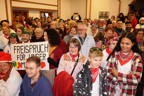 Bild 11 von 15: Narrengericht 2024